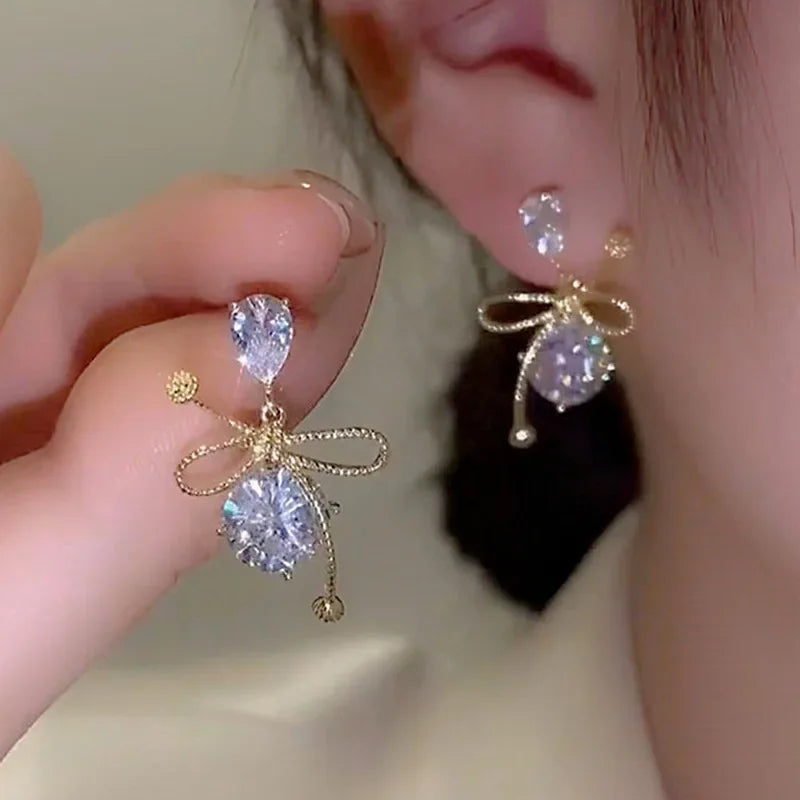 2024 New High-end Elegant Black Zircon Earrings for Women Fashionable Individuality Daily Accessory Party Jewelry Birthday Gifts