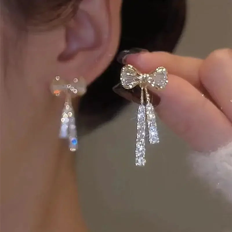 2024 New High-end Elegant Black Zircon Earrings for Women Fashionable Individuality Daily Accessory Party Jewelry Birthday Gifts