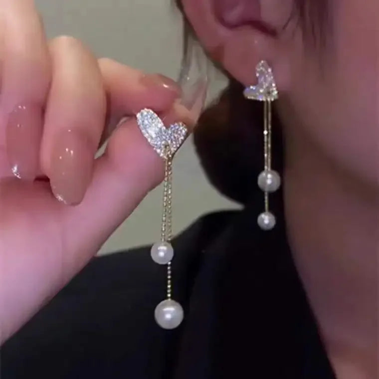 2024 New High-end Elegant Black Zircon Earrings for Women Fashionable Individuality Daily Accessory Party Jewelry Birthday Gifts