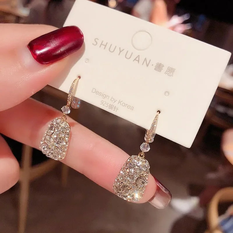 2024 New Hot Korean Beautiful Exquisite Fashion Long Shiny Gypsophila Earrings