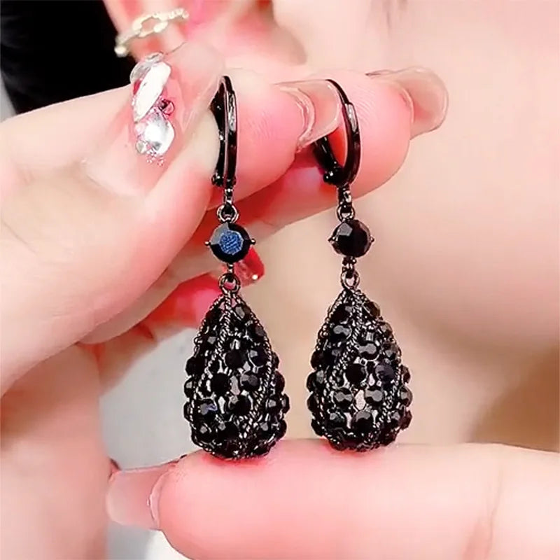 Charming Black Crystal Drop-shaped Pendant Earrings for Women